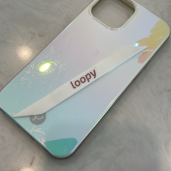 Loopy iPhone 12 Pro Max phone case with bag - Picture 3 of 3